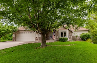 2401 SW Westbrooke Cir, Ankeny, IA 50023