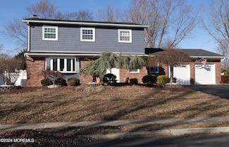 34 Westbrook Rd, Howell, NJ 07731