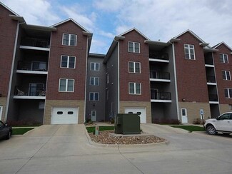 1092 Walnut Ave Unit 212, Riverside, IA 52327