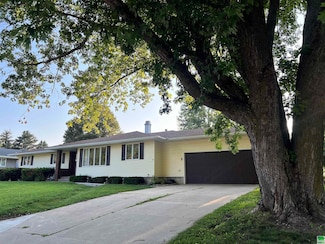 716 Meadow Ln, Storm Lake, IA 50588