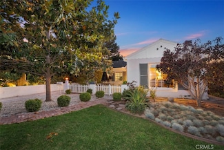 2606 Valencia St, Santa Ana, CA 92706