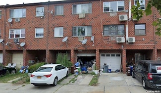 153-51 77th Rd, Flushing, NY 11367