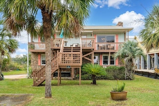 912 W Ashley Ave, Folly Beach, SC 29439