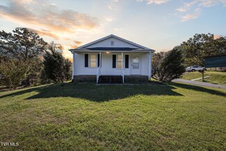 725 Woodlawn Rd, Kingsport, TN 37660