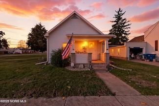 1520 Fenwick St, Fremont, OH 43420