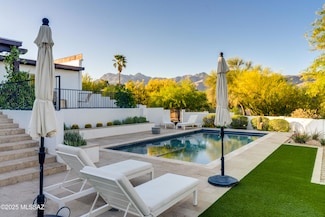 8402 E Tourmaline Dr, Tucson, AZ 85750