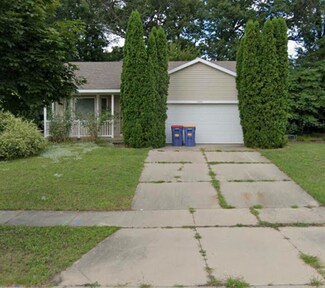 1349 Kimberly Dr SE, Grand Rapids, MI 49508