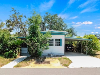 38020 Christine Ave, Zephyrhills, FL 33542