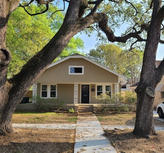 1441 Lawson St, Houston, TX 77023