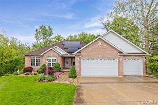 5 Chariot Ct, Glen Carbon, IL 62034