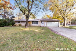 14615 James St, Holland, MI 49424