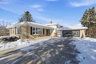 3928 N Cass Ave, Westmont, IL 60559