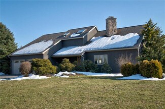 8536 Mohr Ln, Fogelsville, PA 18051