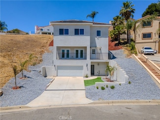 29847 Smugglers Point Dr, Canyon Lake, CA 92587
