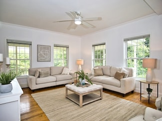 3 Eliza Ln, North Dartmouth, MA 02747