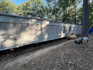 2662 Marion County 8050, Yellville, AR 72687