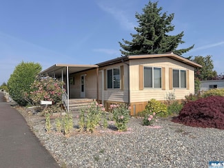 610 W Spruce St, Sequim, WA 98382