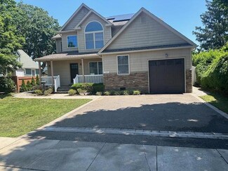 413 Robyn Place, East Meadow, NY 11554