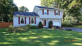 112 Cottage Grove Dr, Minoa, NY 13116