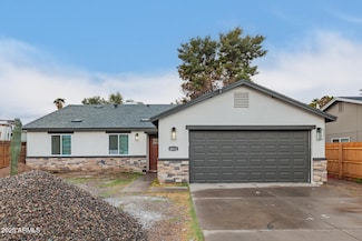 6812 S 41st Place, Phoenix, AZ 85042