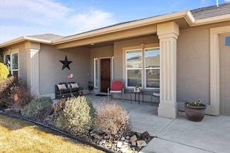 4806 Indian Ridge Dr, Pasco, WA 99301