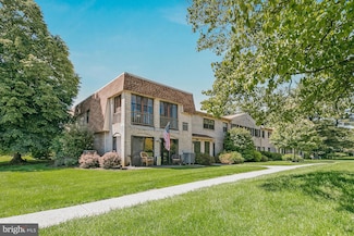 2940 Aronimink Place Unit L71, MacUngie, PA 18062