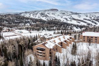 150 W Ridge View St Unit 220, Brian Head, UT 84719