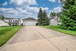 104 Cedar Glen, Chardon, OH 44024