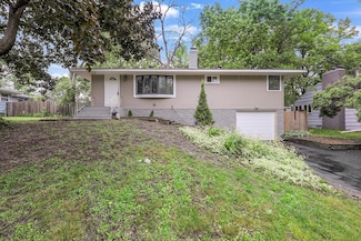 2901 Valle Vista St, New Hope, MN 55427