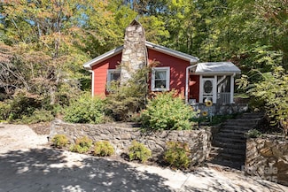 380 Main St, Chimney Rock, NC 28720
