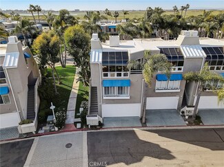 3367 Tempe Dr, Huntington Beach, CA 92649