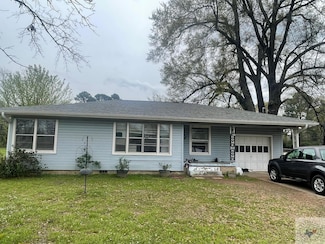 400 Redwater Rd, Wake Village, TX 75501
