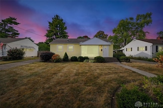 1213 Ellen Dr, Middletown, OH 45042