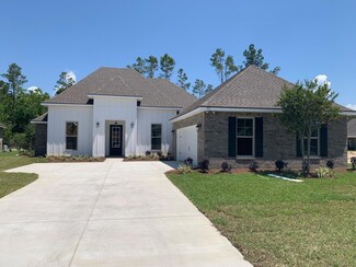 137 Constellation Ave, Freeport, FL 32439