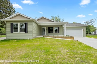 2107 Reo Rd, Lansing, MI 48910