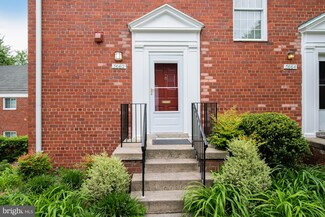3662 Gunston Rd, Alexandria, VA 22302