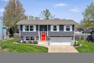 716 S 9th Ave, Saint Charles, IL 60174