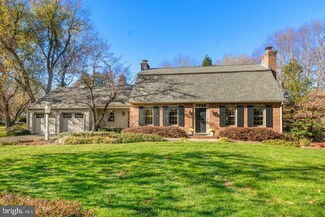 14 Shady Springs Dr, Doylestown, PA 18901