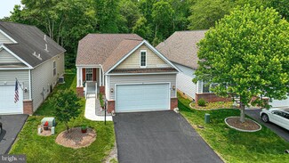 8 Easton Ave, Berlin, MD 21811