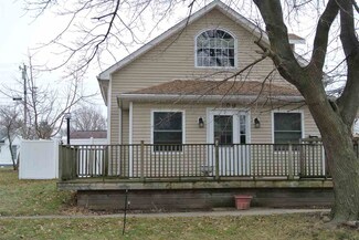 209 S Maple St, Argos, IN 46501