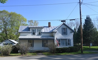 40 Baker St, Bingham, ME 04920