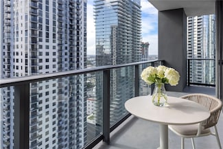 159 NE 6th St Unit 3002, Miami, FL 33132