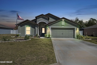 35 Rollins Ln, Palm Coast, FL 32164