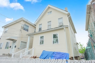 99 Union Ave, Staten Island, NY 10303