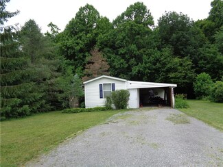 2081 Hemstreet Rd, East Aurora, NY 14052