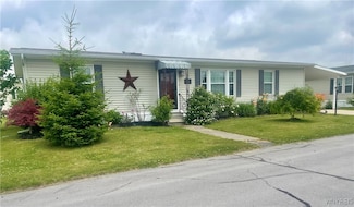 21 Juniper Ln, Buffalo, NY 14227