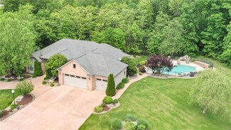 7310 Timbercrest Dr, Godfrey, IL 62035
