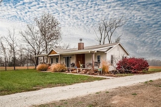 3958 Louisiana Rd, Ottawa, KS 66067