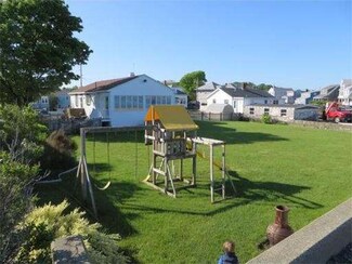 35 Castle Rd, Nahant, MA 01908