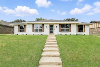 6916 Winchester Place, Fort Worth, TX 76133